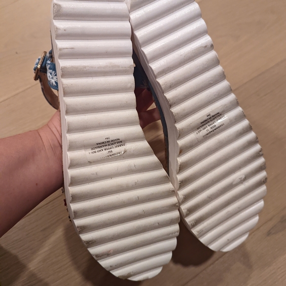 Floral Cork Platform Sandals - Picture 5 of 14